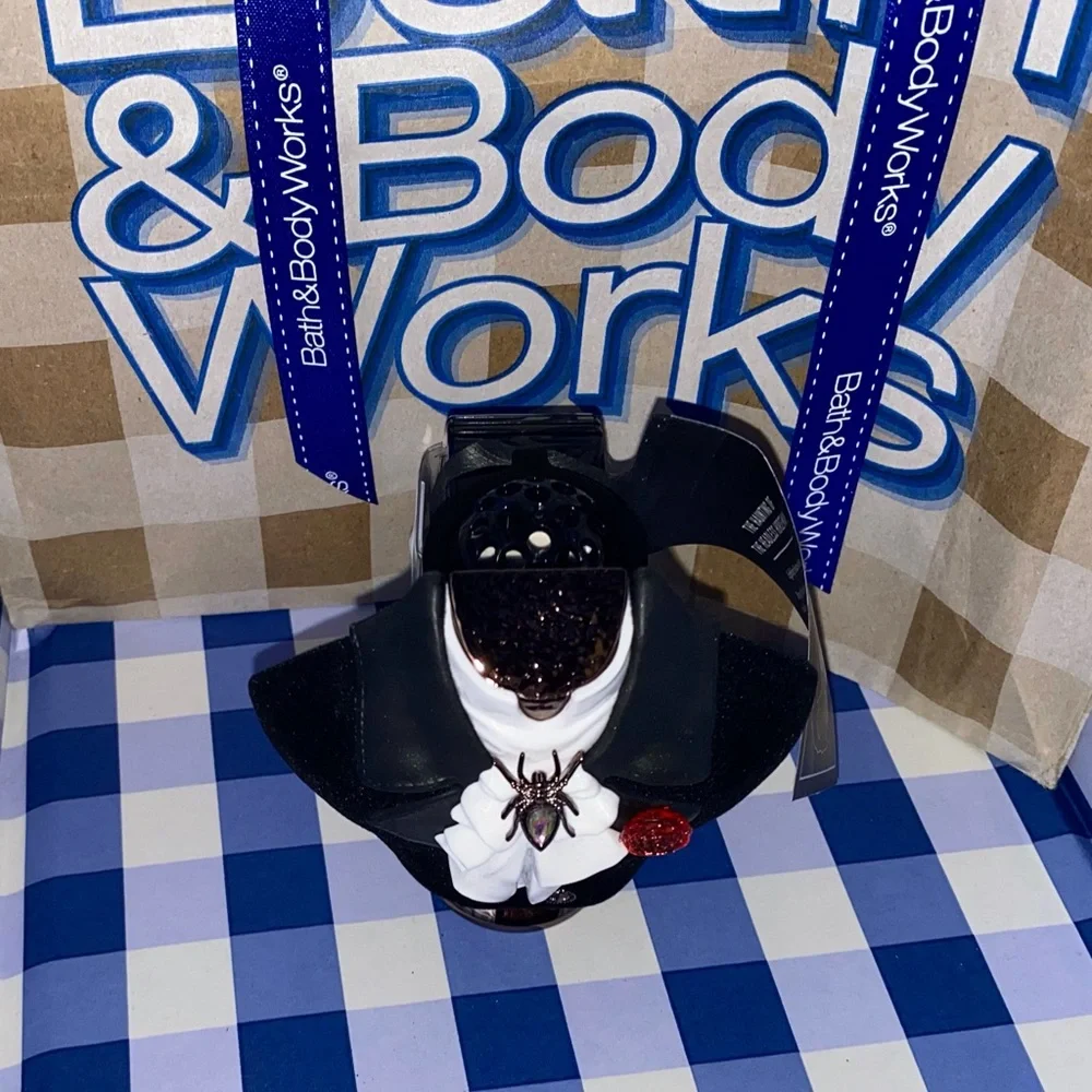 BATH AND BODY WORKS HEADLESS HORSEMAN WALLFLOWER PROJECTOR NIGHTLIGHT PLUG